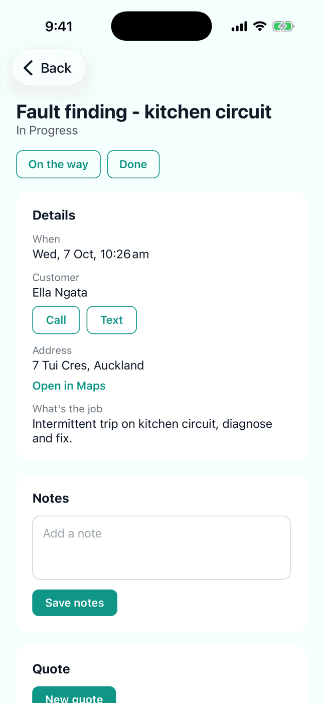 A job in the Carabo mobile app with customer, address and status buttons